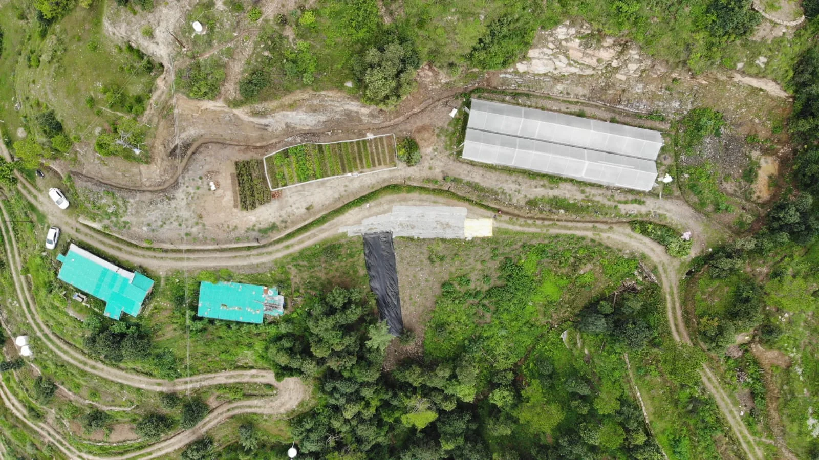 Sloping architectural residential estate property