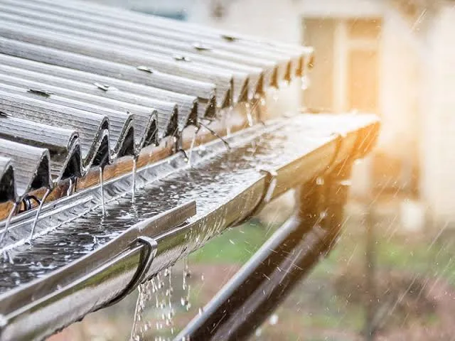 Rooftop rainwater capture